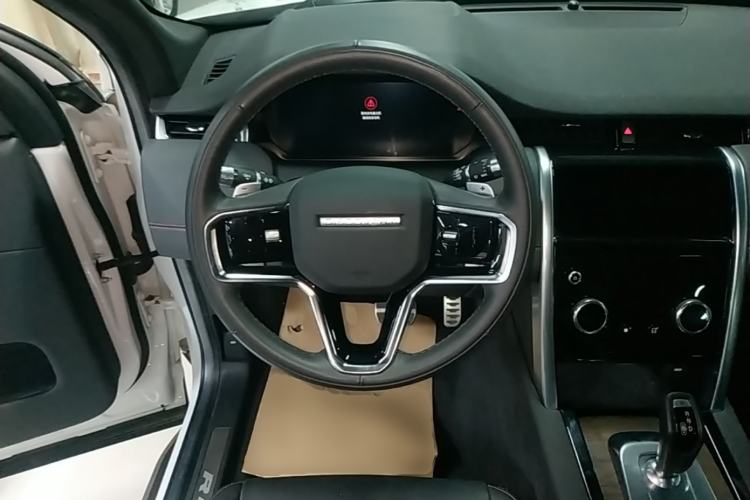 Used Land Rover Discovery Sport 2022 249 PS R-Dynamic SE Performance Tech Edition 5 Seats Steering Wheel