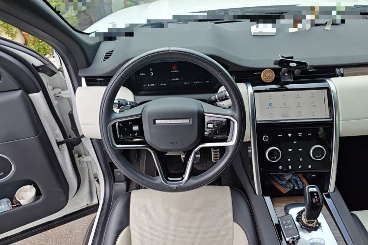 Used Land Rover Discovery Sport 2022 Revised Version 249 PS R-Dynamic S Performance Edition 5 Seats Steering Wheel