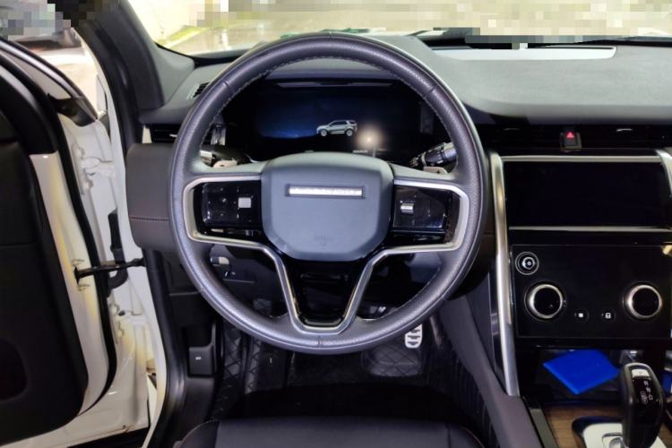 Used Land Rover Discovery Sport 2022 Restyled 249 PS R-Dynamic SE Performance Tech Edition 5 Seats Steering Wheel