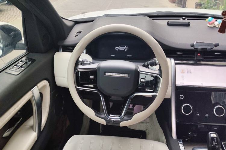Used Land Rover Discovery Sport 2022 249 PS R-Dynamic S Performance Edition 5 Seats Steering Wheel