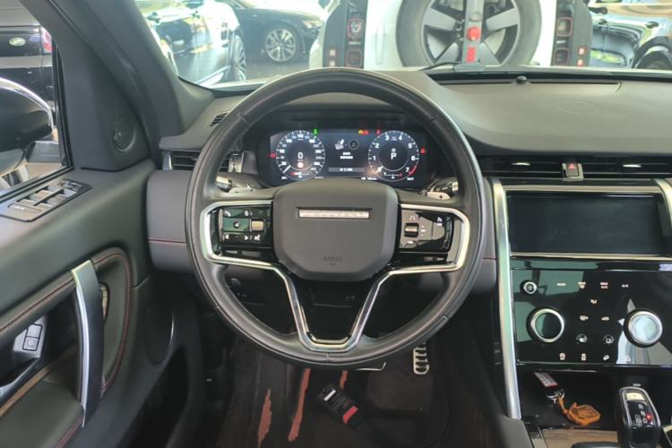 Used Land Rover Discovery Sport 2022 249 PS R-Dynamic S Performance Edition 5 Seats Steering Wheel