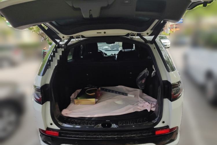 Used Land Rover Discovery Sport 2022 249 PS R-Dynamic S Performance Edition 5 Seats Trunk