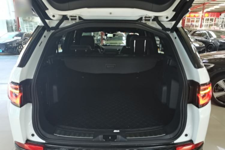 Used Land Rover Discovery Sport 2022 Revised Version 249 PS R-Dynamic S Performance Edition 5 Seats Trunk