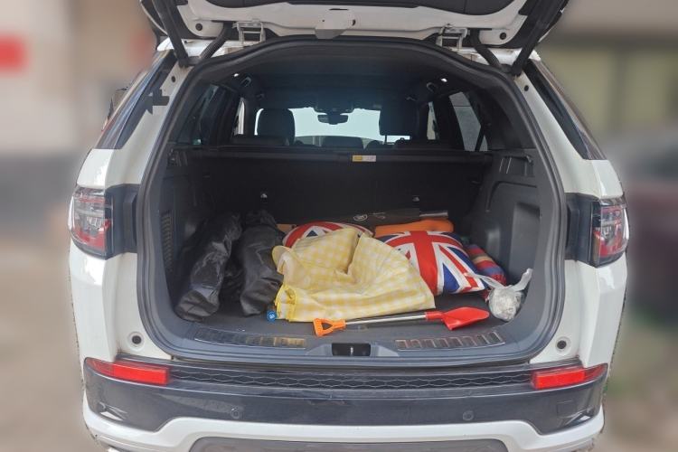 Used Land Rover Discovery Sport 2022 249 PS R-Dynamic S Performance Edition 5 Seats Trunk