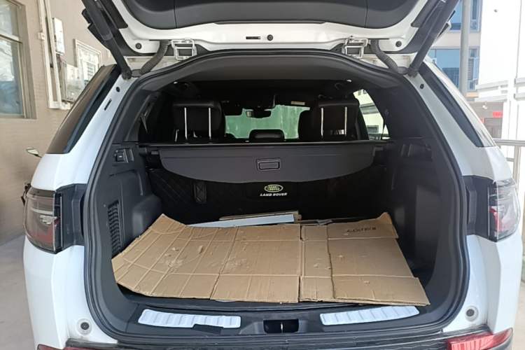 Used Land Rover Discovery Sport 2022 249 PS R-Dynamic S Performance Edition 5 Seats Trunk