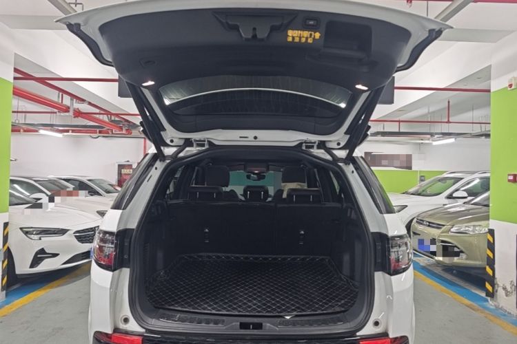 Used Land Rover Discovery Sport 2022 Revised Version 249 PS R-Dynamic S Performance Edition 5 Seats Trunk