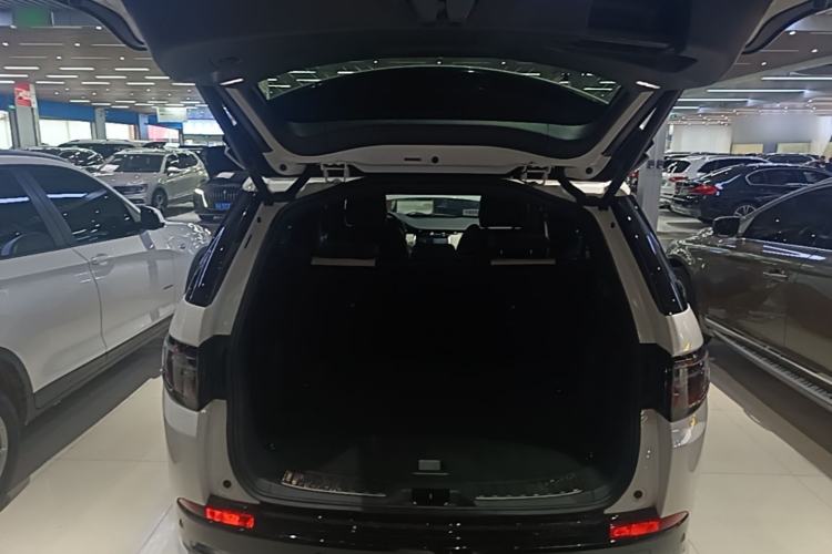 Used Land Rover Discovery Sport 2022 249 PS R-Dynamic S Performance Edition 5 Seats Trunk