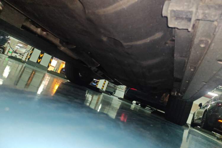 Used Land Rover Discovery Sport 2023 249 PS R-Dynamic SE Performance Tech Edition Chassis Front Left