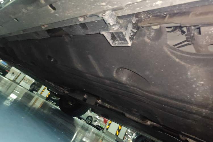 Used Land Rover Discovery Sport 2023 249 PS R-Dynamic SE Performance Tech Edition Chassis Rear Left