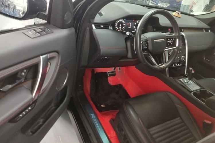 Used Land Rover Discovery Sport 2023 249 PS R-Dynamic SE Performance Tech Edition Driver Seat