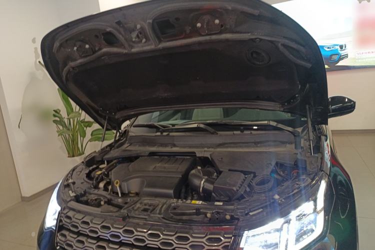 Used Land Rover Discovery Sport 2023 249 PS R-Dynamic S Performance Edition Engine Bay