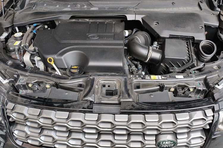 Used Land Rover Discovery Sport 2023 249 PS R-Dynamic S Performance Edition Engine Bay