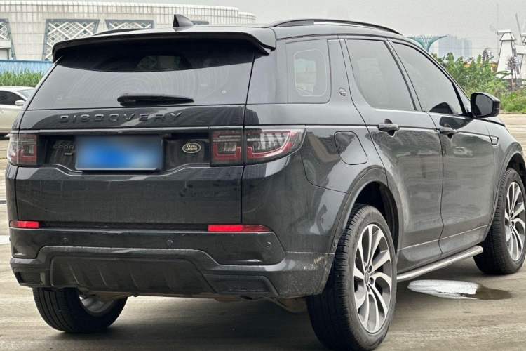 Used Land Rover Discovery Sport 2023 249 PS R-Dynamic SE Performance Tech Edition Exterior 4