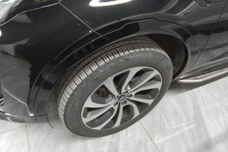 Used Land Rover Discovery Sport 2023 249 PS R-Dynamic S Performance Edition Exterior 7