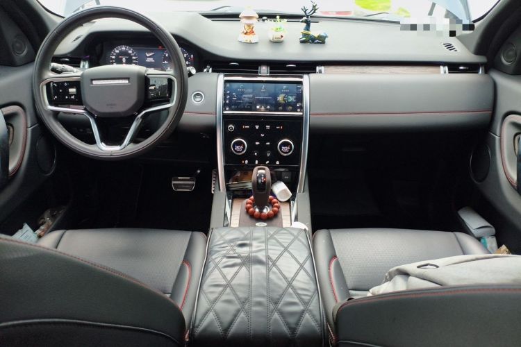 Used Land Rover Discovery Sport 2023 249 PS R-Dynamic S Performance Edition Interior 2