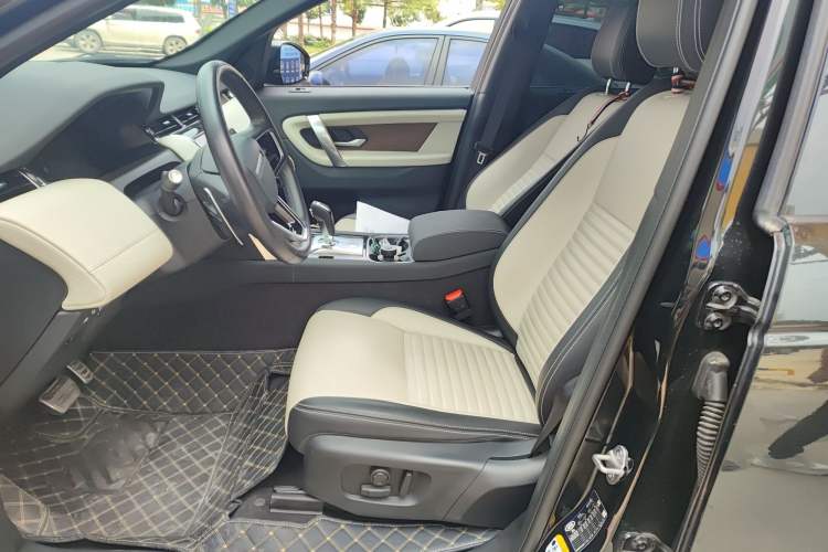 Used Land Rover Discovery Sport 2023 249 PS R-Dynamic SE Performance Tech Edition Left Front Seat