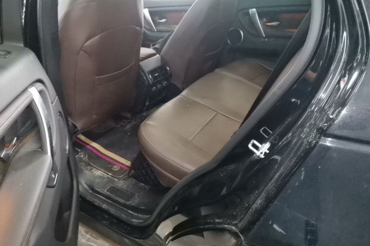 Used Land Rover Discovery Sport 2023 249 PS R-Dynamic S Performance Edition Left Rear Seat