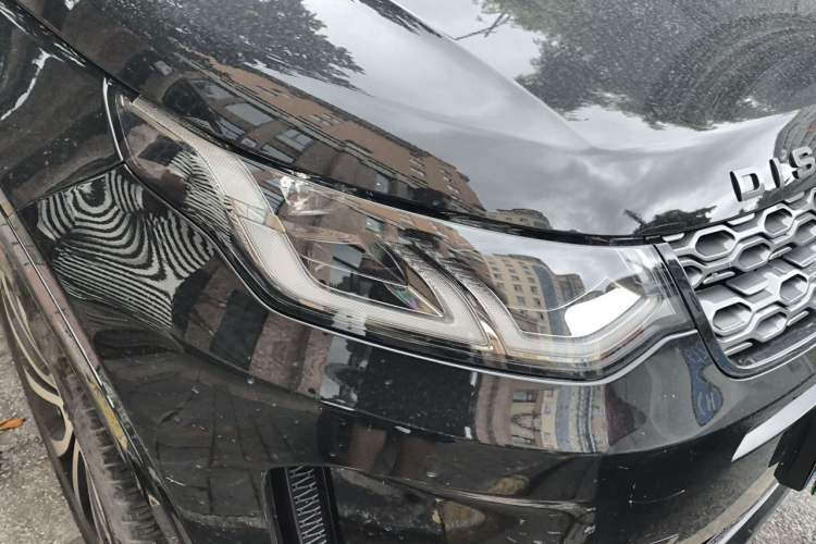 Used Land Rover Discovery Sport 2023 249 PS R-Dynamic S Performance Edition Right Front Headlight
