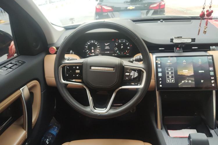 Used Land Rover Discovery Sport 2023 249 PS R-Dynamic HSE Luxury Custom Edition Steering Wheel