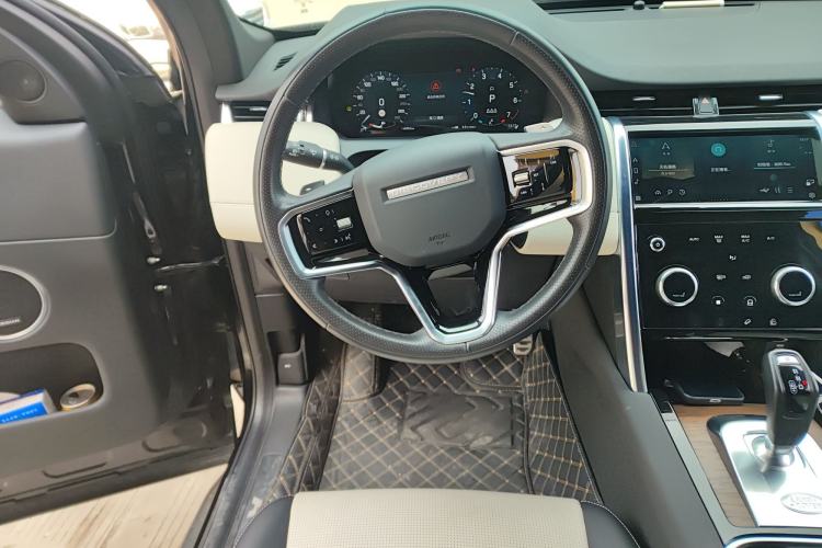 Used Land Rover Discovery Sport 2023 249 PS R-Dynamic SE Performance Tech Edition Steering Wheel