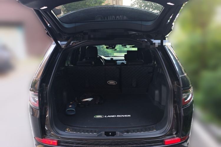 Used Land Rover Discovery Sport 2023 249 PS R-Dynamic S Performance Edition Trunk
