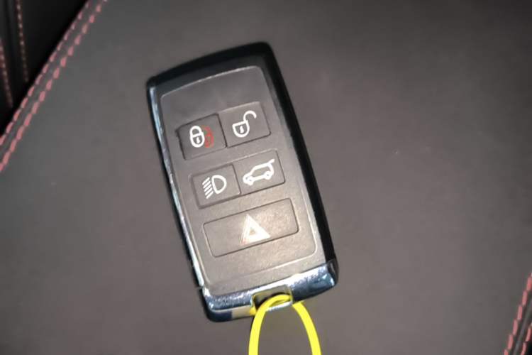 Used Land Rover Discovery Sport 2023 249 PS R-Dynamic S Performance Edition Vehicle Key