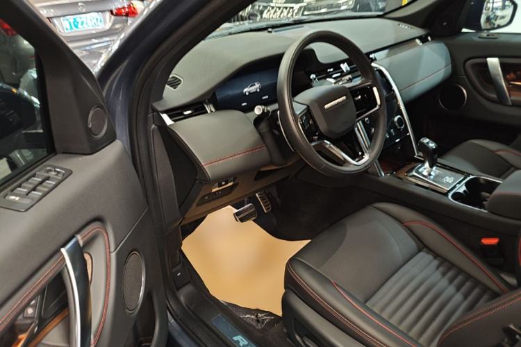 Used Land Rover Discovery Sport 2023 249 PS R-Dynamic S Performance Edition Driver Seat