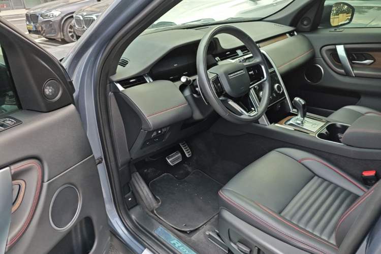 Used Land Rover Discovery Sport 2023 249 PS R-Dynamic S Performance Edition Driver Seat