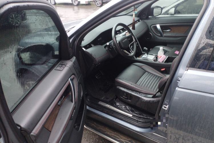 Used Land Rover Discovery Sport 2023 249 PS R-Dynamic SE Performance Tech Edition Driver Seat