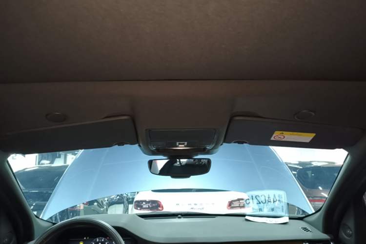 Used Land Rover Discovery Sport 2023 249 PS R-Dynamic S Performance Edition Headliner