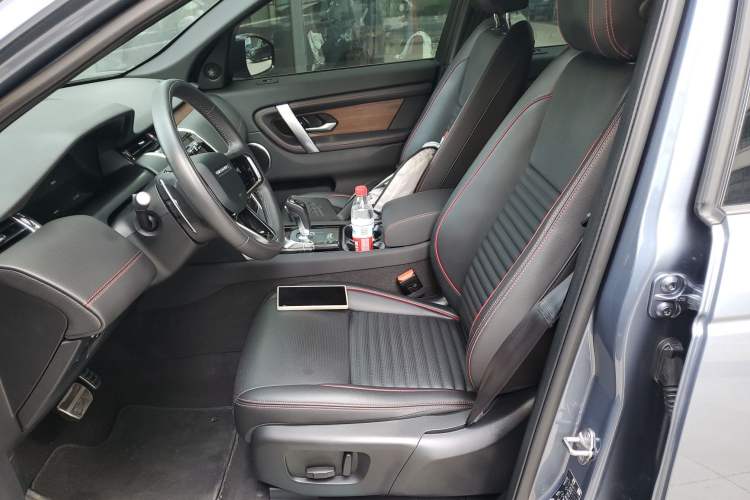 Used Land Rover Discovery Sport 2023 249 PS R-Dynamic S Performance Edition Left Front Seat