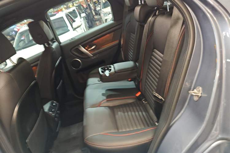 Used Land Rover Discovery Sport 2023 249 PS R-Dynamic S Performance Edition Left Rear Seat