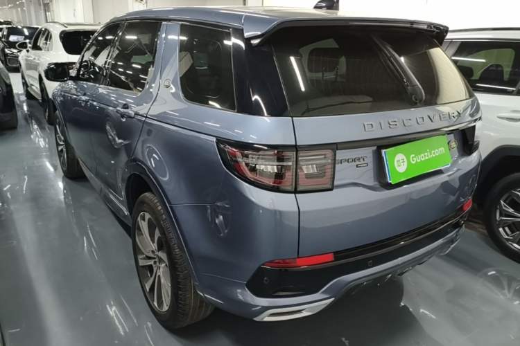 Used Land Rover Discovery Sport 2023 249 PS R-Dynamic S Performance Edition Rear Left 45 Deg