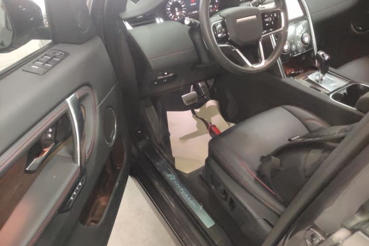 Used Land Rover Discovery Sport 2023 249 PS R-Dynamic SE Performance Tech Edition Driver Seat