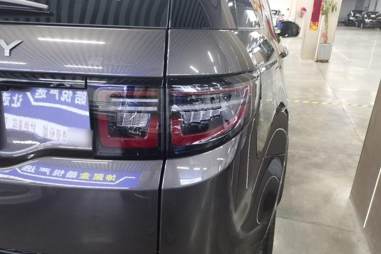 Used Land Rover Discovery Sport 2023 249 PS R-Dynamic SE Performance Tech Edition Right Rear Taillight