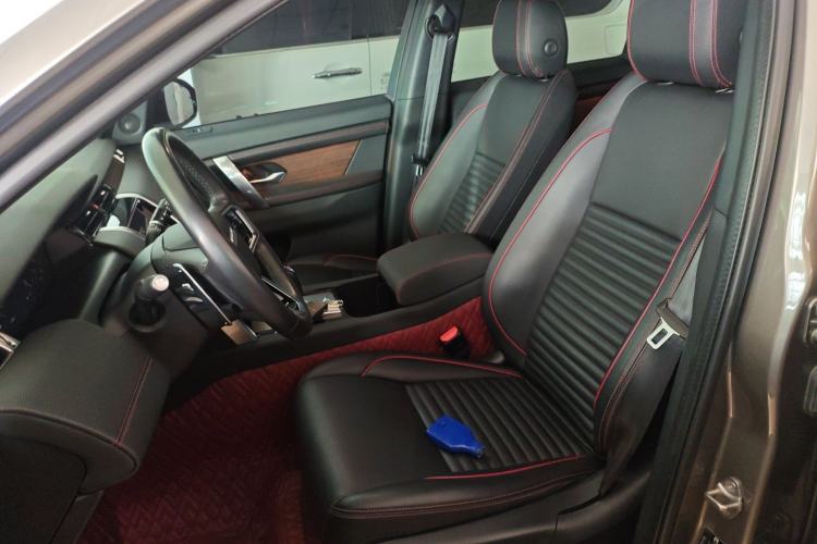Used Land Rover Discovery Sport 2023 249 PS R-Dynamic S Performance Edition Left Front Seat