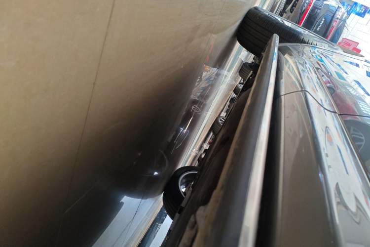 Used Land Rover Discovery Sport 2023 249 PS R-Dynamic S Performance Edition Left Side Sill