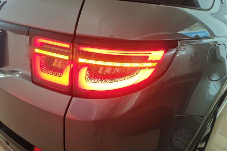 Used Land Rover Discovery Sport 2023 249 PS R-Dynamic S Performance Edition Right Rear Taillight