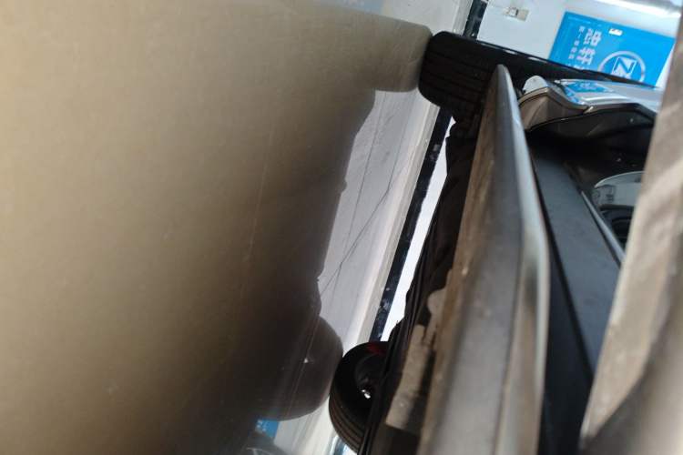 Used Land Rover Discovery Sport 2023 249 PS R-Dynamic S Performance Edition Right Side Sill