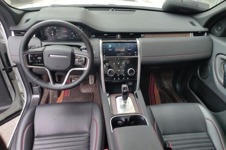 Used Land Rover Discovery Sport 2023 249 PS R-Dynamic S Performance Edition Center Console