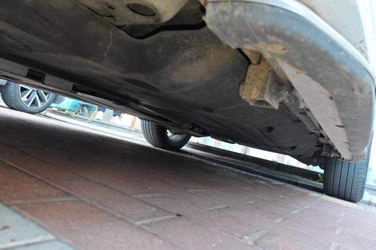 Used Land Rover Discovery Sport 2023 249 PS R-Dynamic S Performance Edition Chassis Front Left