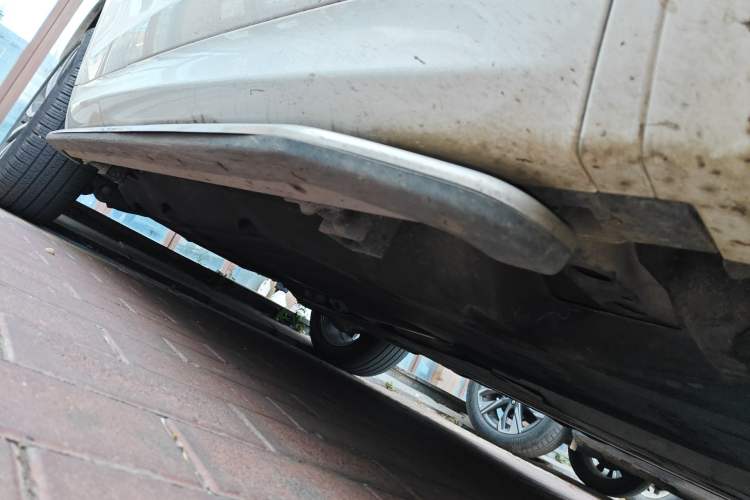 Used Land Rover Discovery Sport 2023 249 PS R-Dynamic S Performance Edition Chassis Front Right