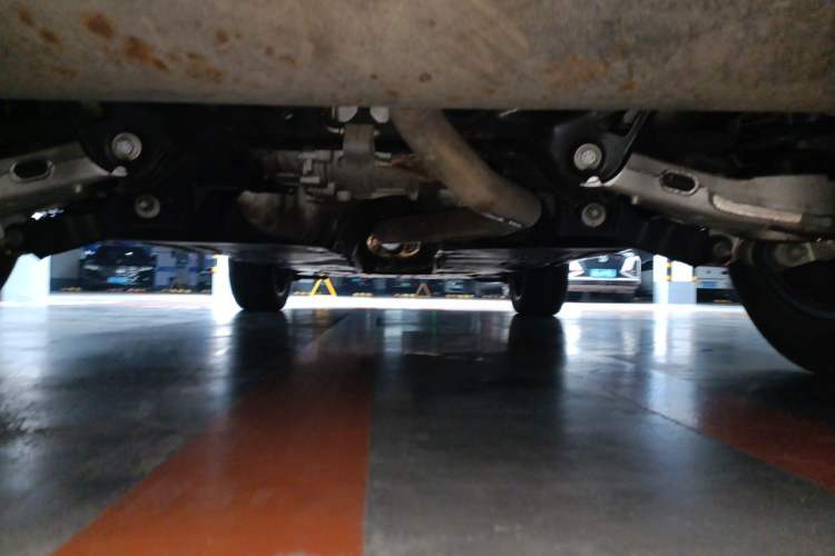 Used Land Rover Discovery Sport 2023 249 PS R-Dynamic SE Performance Tech Edition Chassis Rear