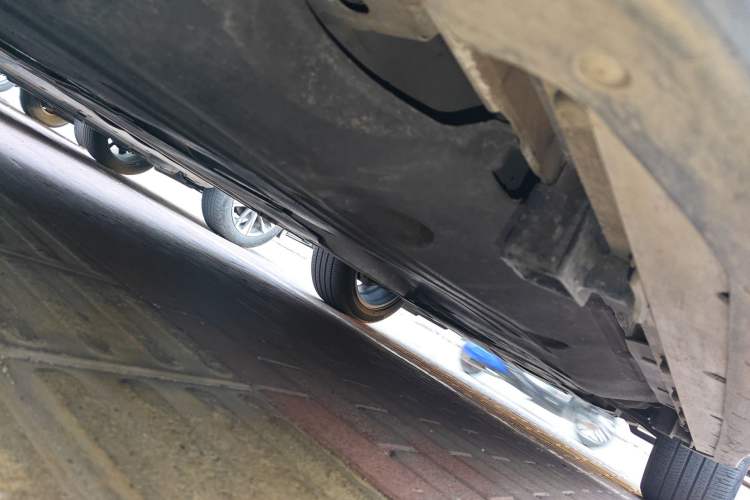 Used Land Rover Discovery Sport 2023 249 PS R-Dynamic S Performance Edition Chassis Rear Right