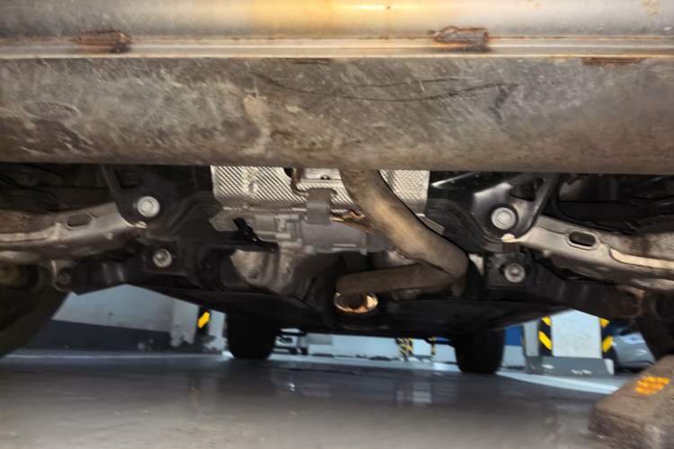 Used Land Rover Discovery Sport 2023 249 PS R-Dynamic SE Performance Tech Edition Chassis Rear