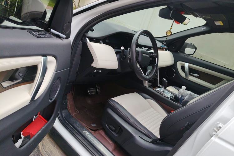 Used Land Rover Discovery Sport 2023 249 PS R-Dynamic S Performance Edition Driver Seat