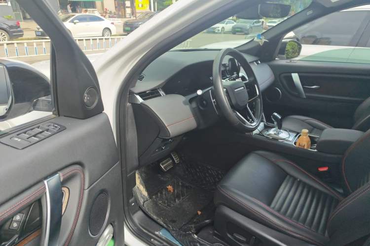 Used Land Rover Discovery Sport 2023 249 PS R-Dynamic S Performance Edition Driver Seat