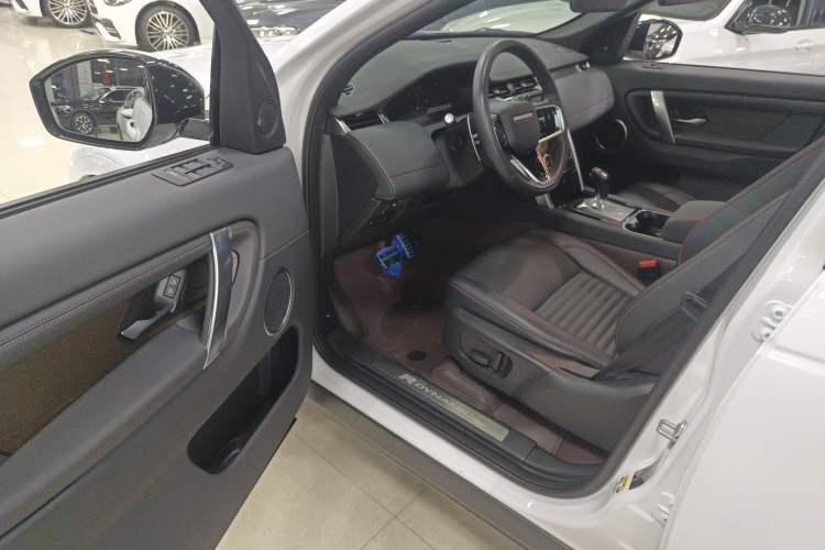 Used Land Rover Discovery Sport 2023 249 PS R-Dynamic S Performance Edition Driver Seat
