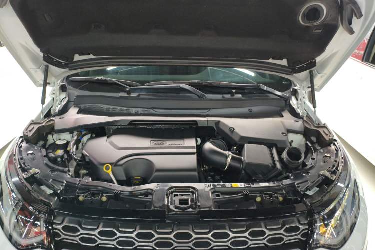 Used Land Rover Discovery Sport 2023 249 PS R-Dynamic S Performance Edition Engine Bay