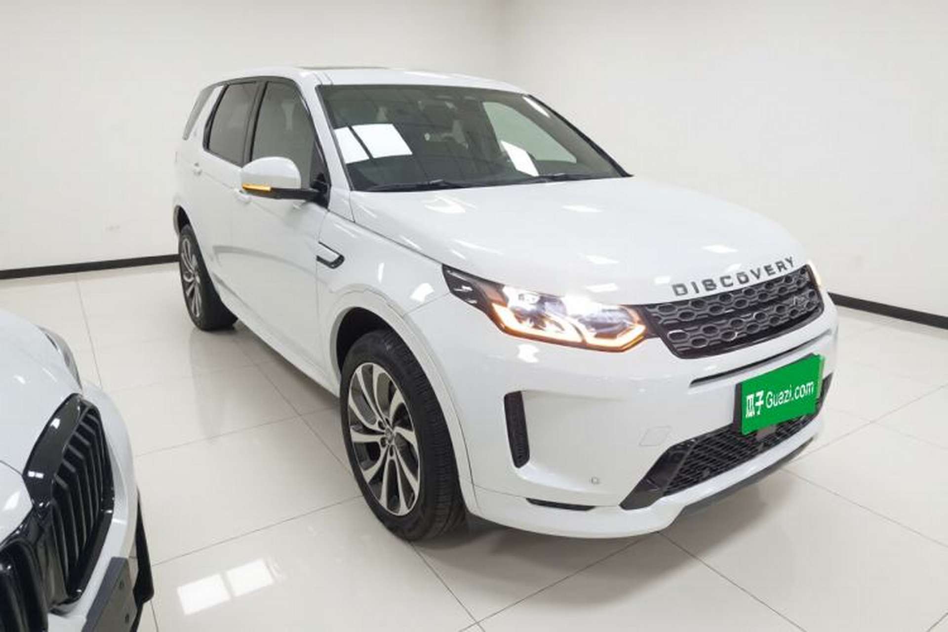 Used Land Rover Discovery Sport 2023 249 PS R-Dynamic S Performance Edition Exterior 1